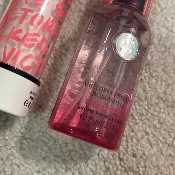 TWO Victoria’s Secret mists - Picture 2 of 2